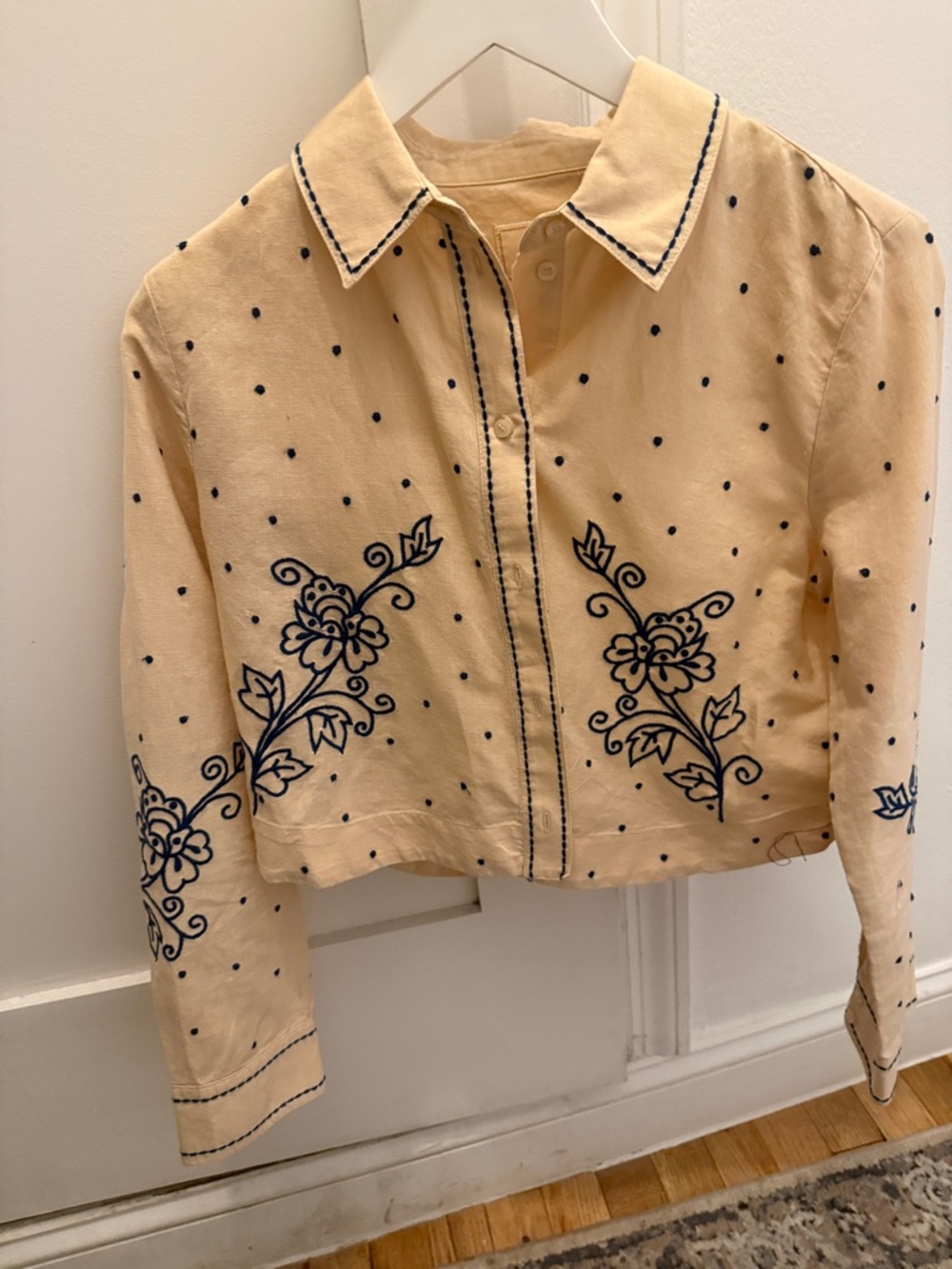 Sezane Cream Cropped Shirt Jacket with Navy Floral Embroidery - size 34